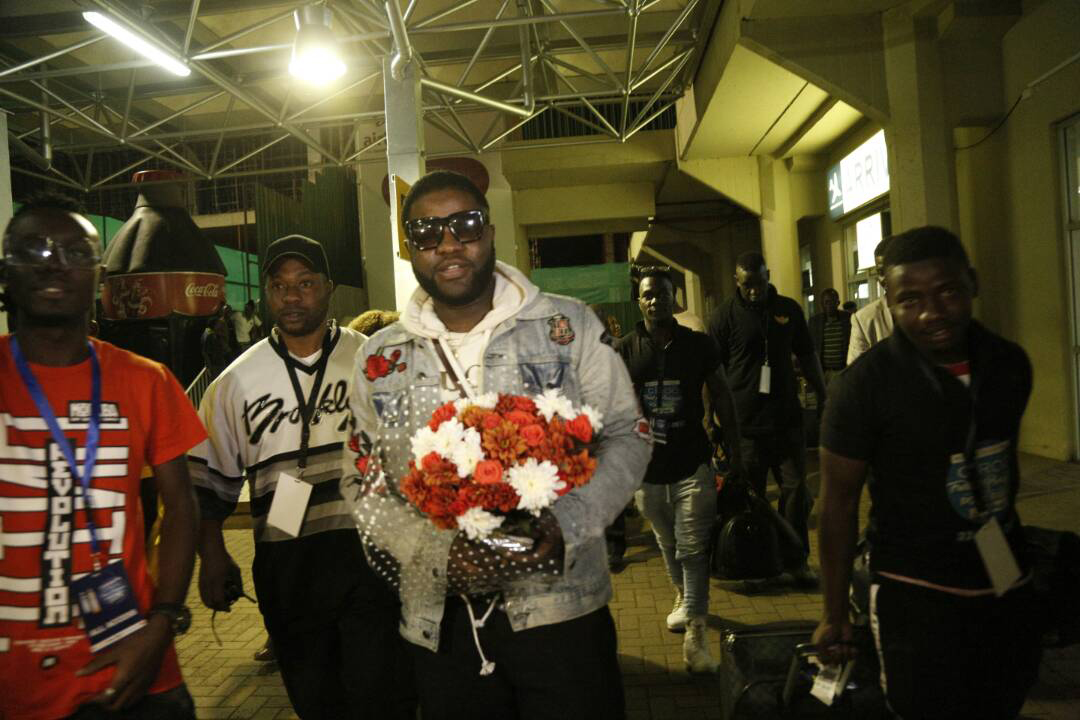 Nigerian Singer Skales Arrives in Uganda Ahead of Ciroc Frost and Pineapple Pool Party