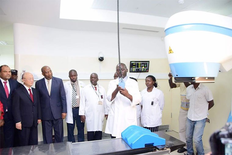 PM Rugunda Commissions New Cancer Machine at Mulago