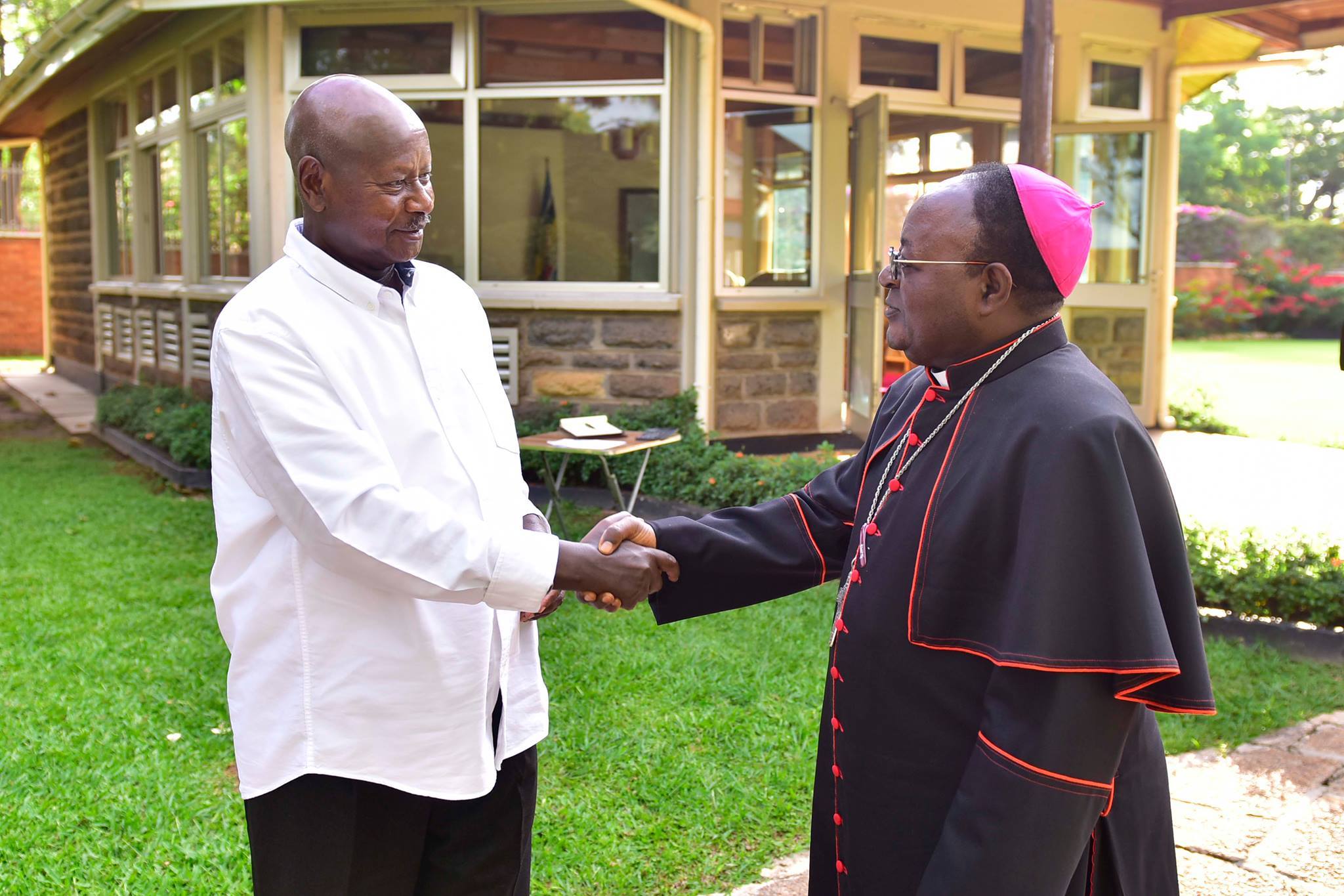 Museveni Holds Private Meeting With Archbishop Lwanga