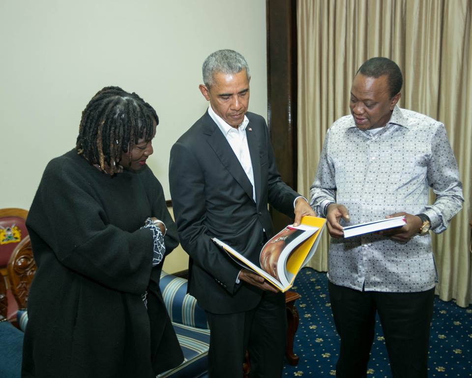 Obama Visits Kenya, Meets President Kenyatta