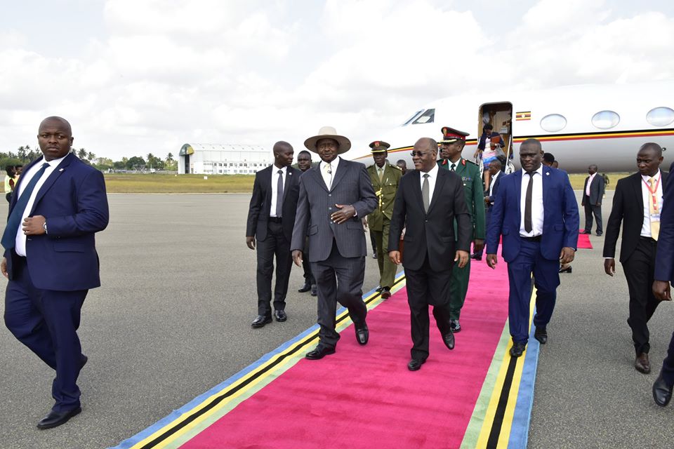 Museveni Arrives in Tanzania Ahead of Trade Talks With Magufuli