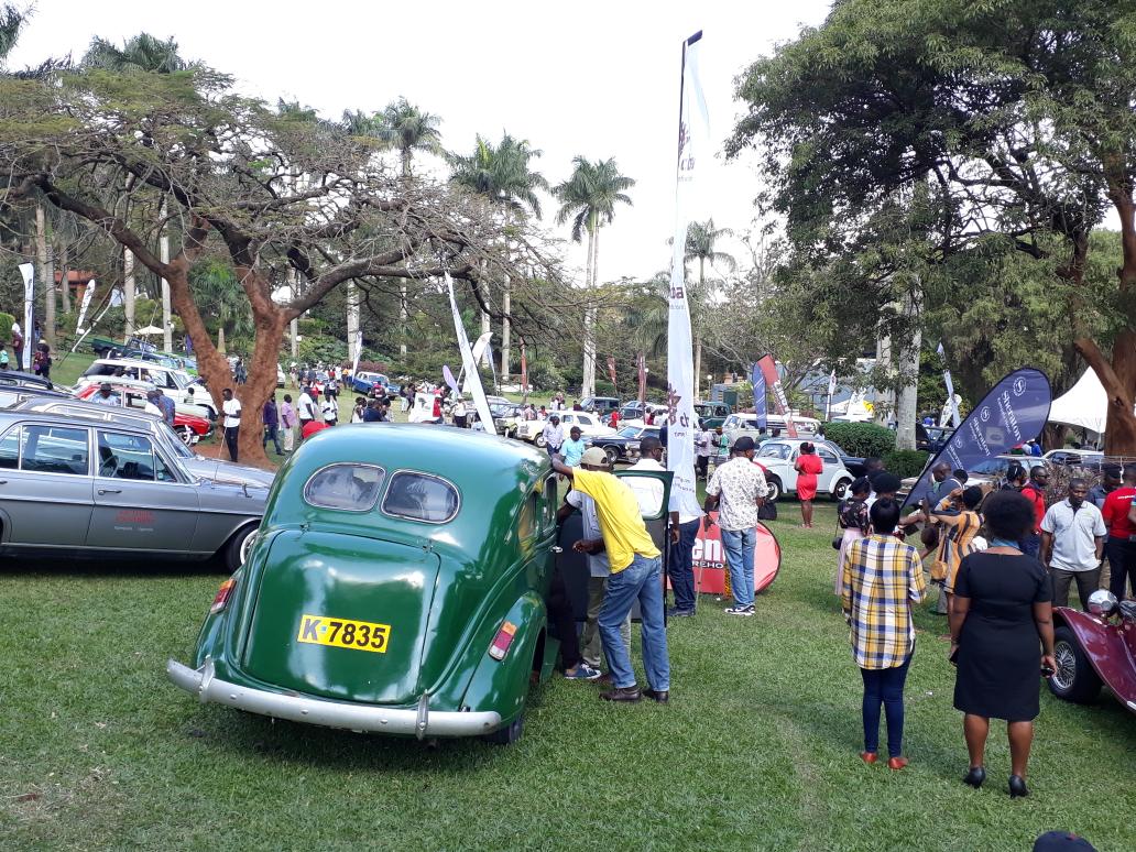 PHOTOS: Car Enthusiasts Mix and Mingle at CBA Vintage Auto Show 2018