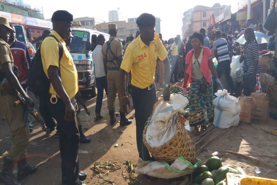 PHOTOS: Agony as KCCA Law Enforcers Evict Street Vendors