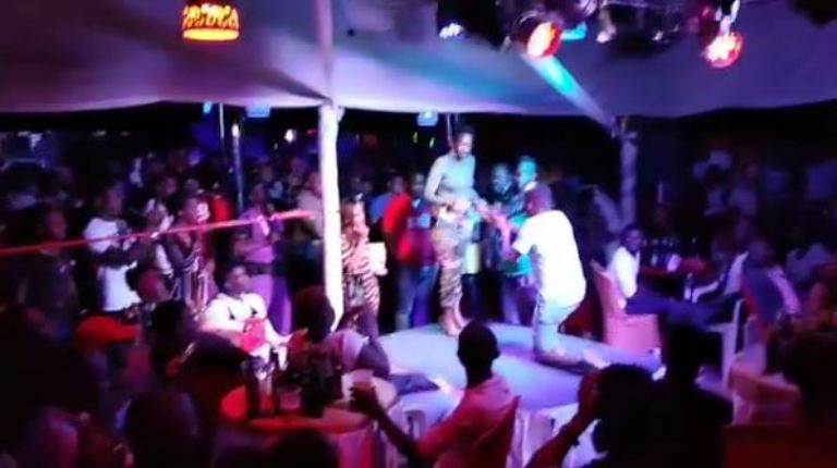 VIDEO: MC Kats Apologizes to Fille Live on Stage