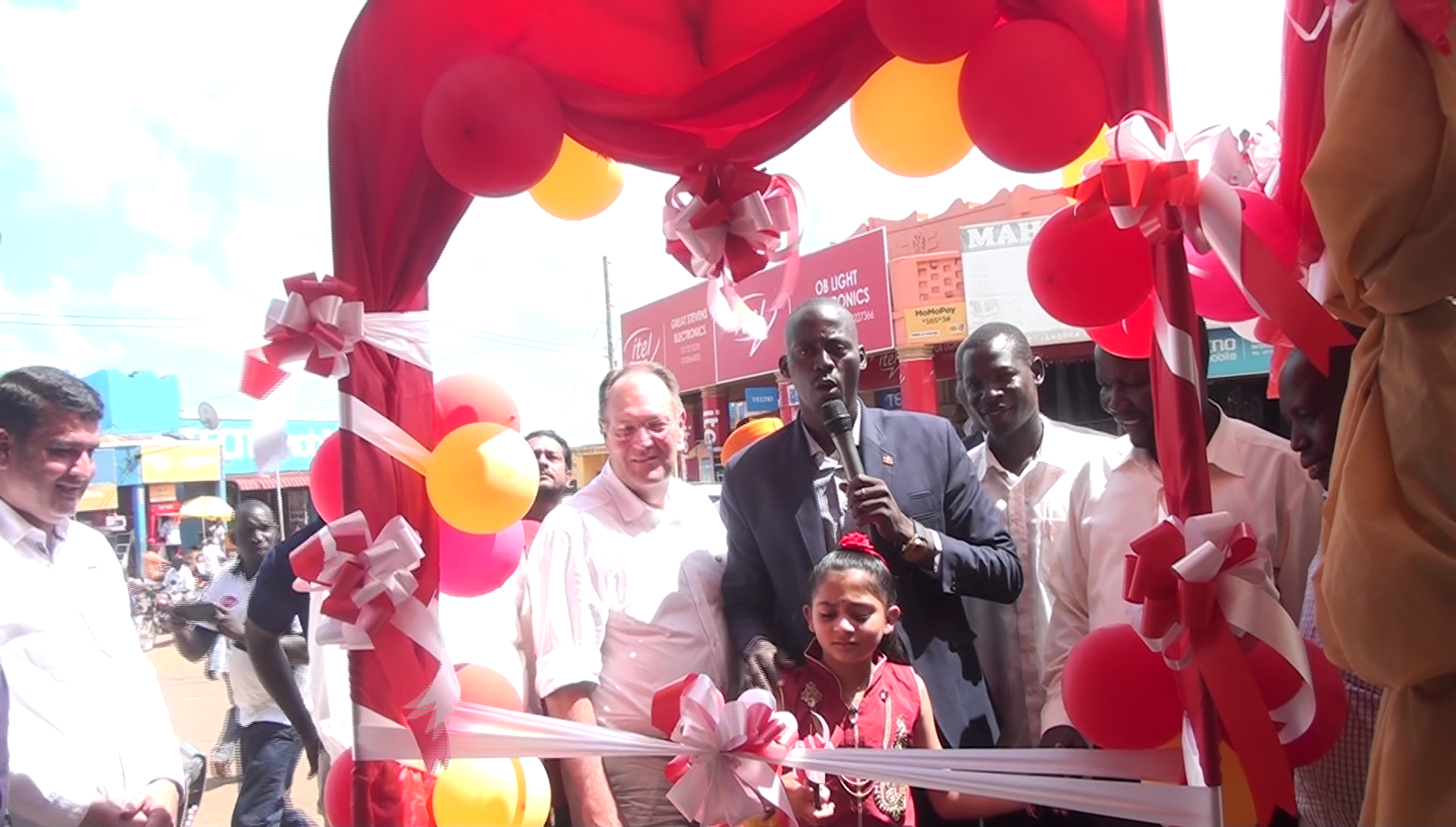 Sadolin Opens New Color Center in Gulu