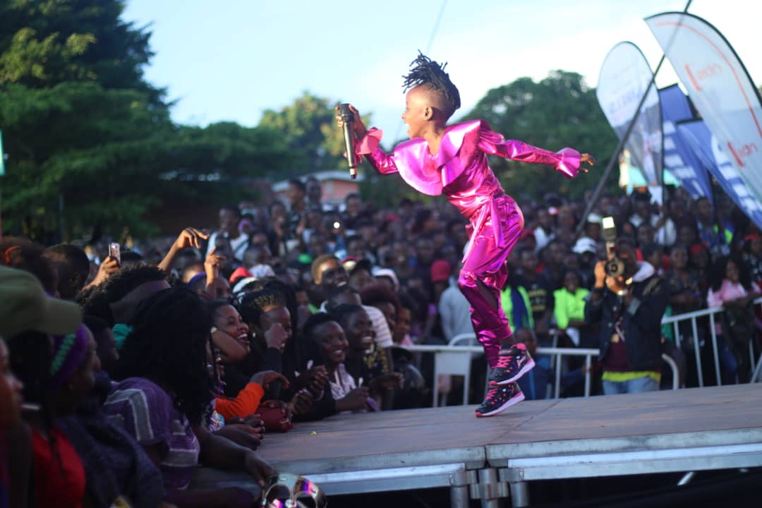 PHOTOS: Thousands Grace Purple Beach Party