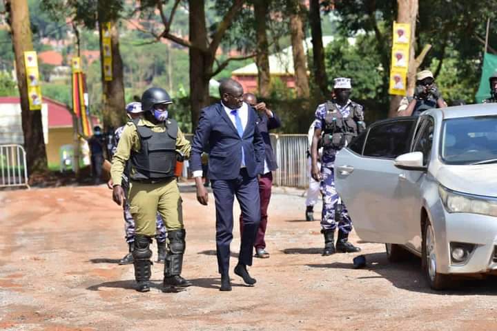 FDC’s Patrick Amuriat Oboi Duly Nominated, Bare Footed