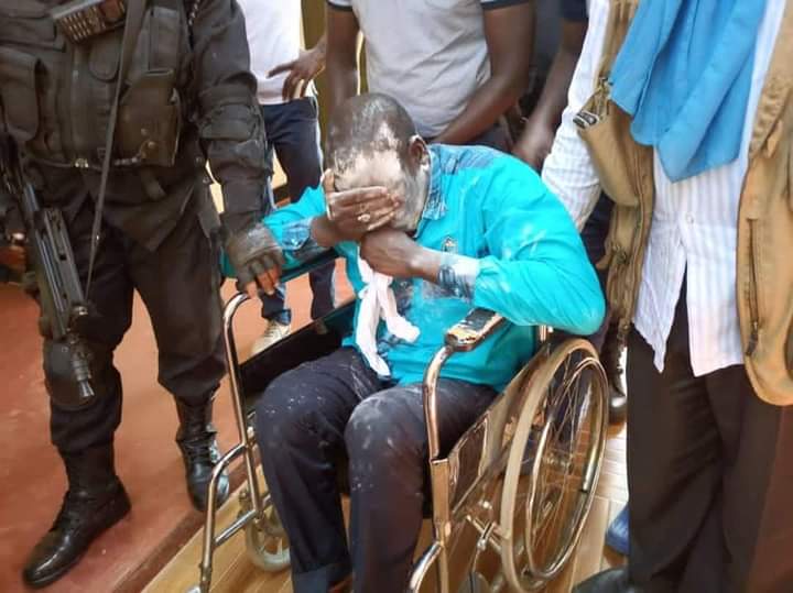 PHOTOS: FDC’s Amuriat Pepper Sprayed Enroute to Tororo