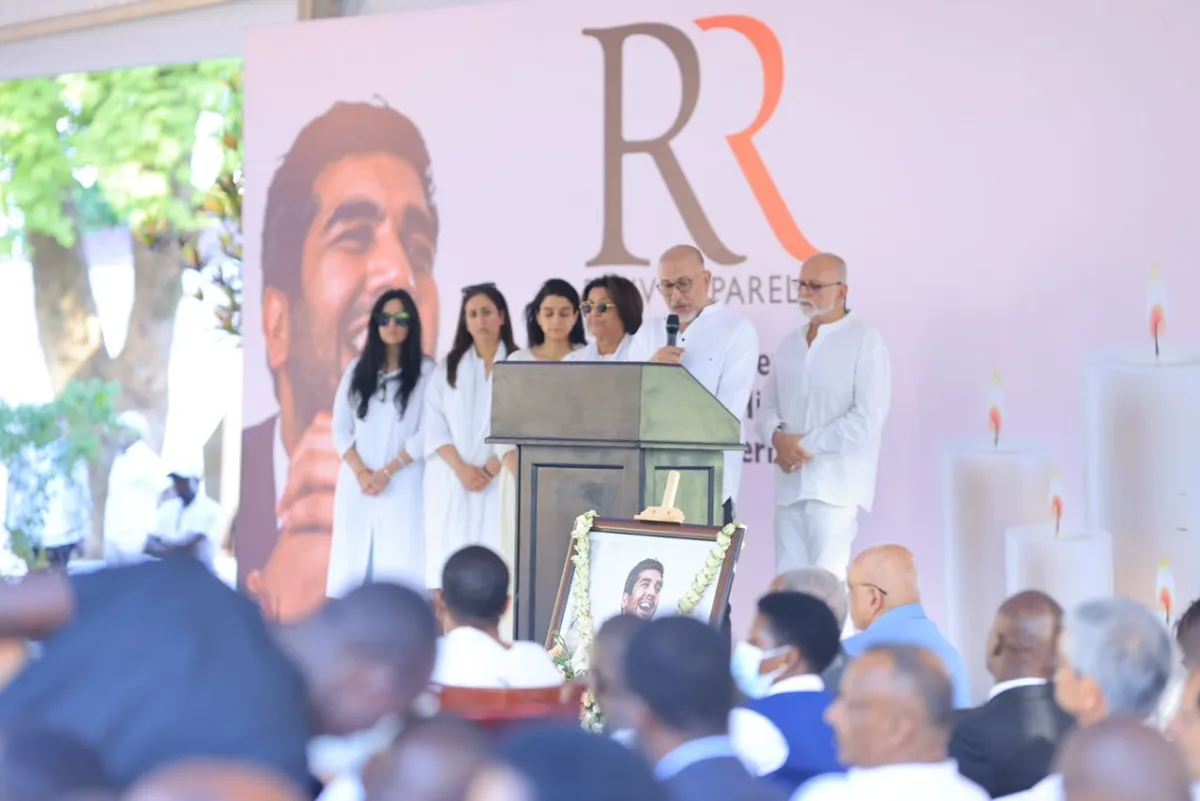 PHOTOS: About Rajiv’s Burial/Cremation