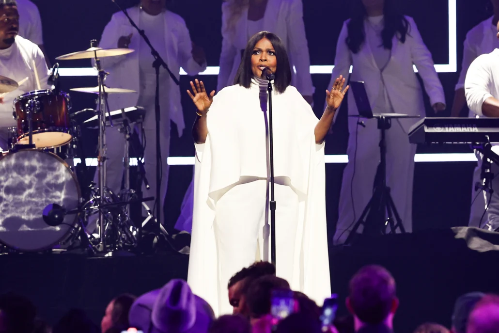 Gospel Legend CeCe Winans To Hold Concert In Kampala On August 28