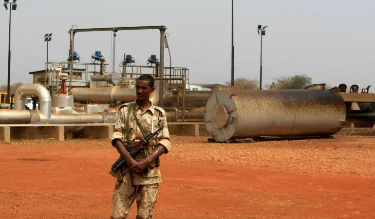 South Sudan Mediates as Sudanese Forces Withdraw from Heglig Oilfield