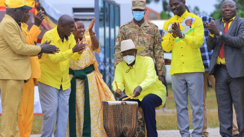 Kakumiro Pledges Full NRM Support as Museveni Wraps Up Bunyoro Tour