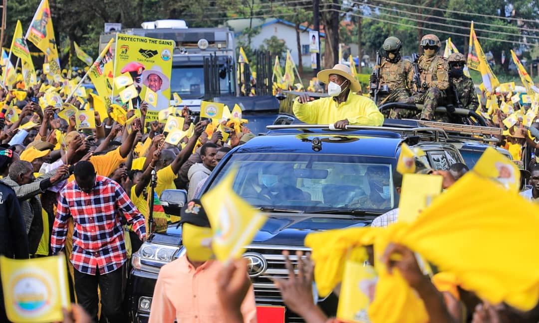 Museveni Pledges Tripled Road Funds, Warns District Leaders on Accountability
