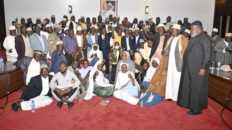 Museveni Reaffirms Partnership With Muslim Leaders at State Lodge
