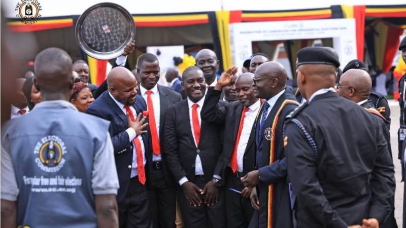 Police Officers Guarding Presidential Candidates Protest Delayed Allowances