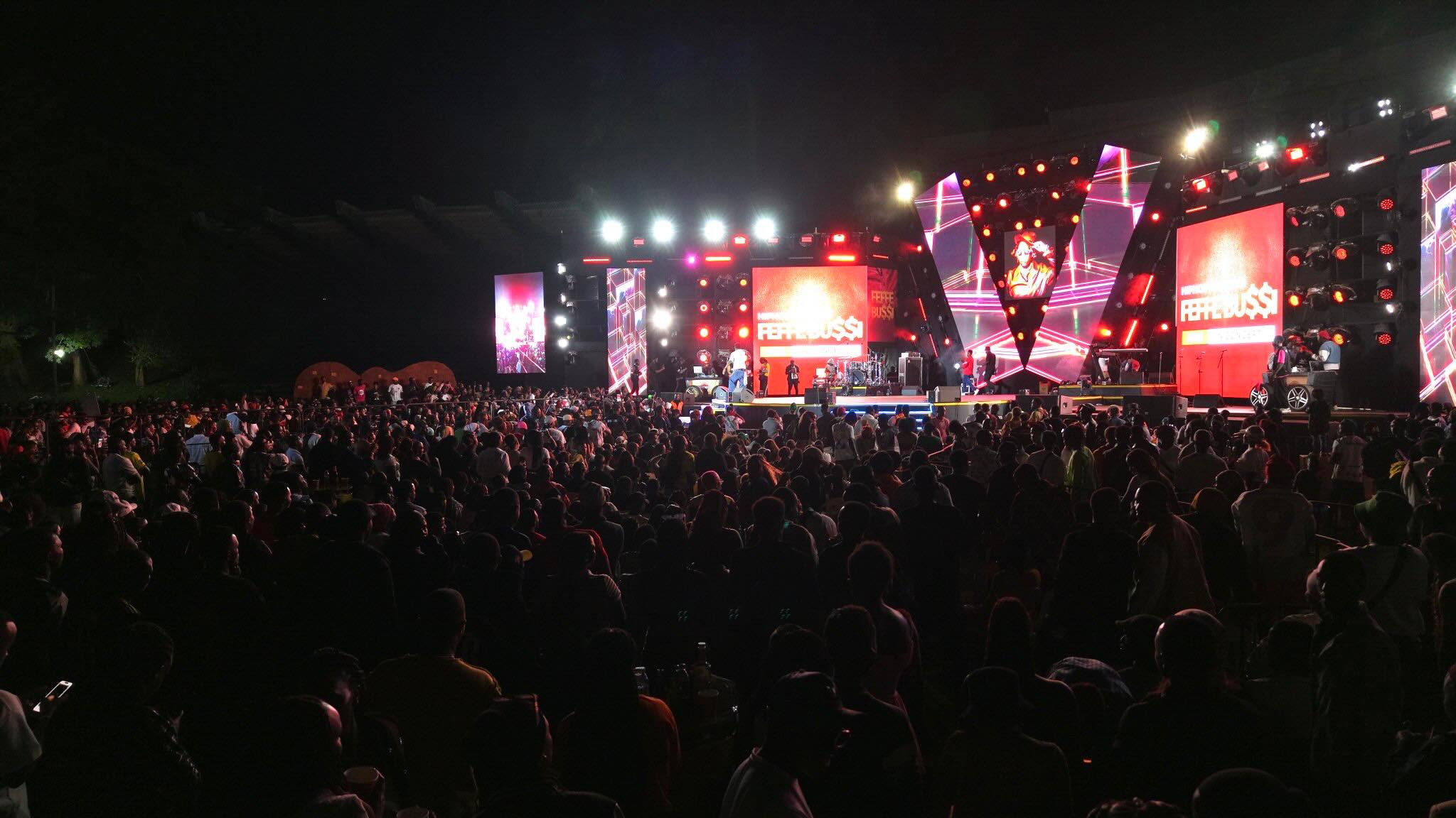 Feffe Bussi Celebrates a Decade in Music with Electrifying Concert